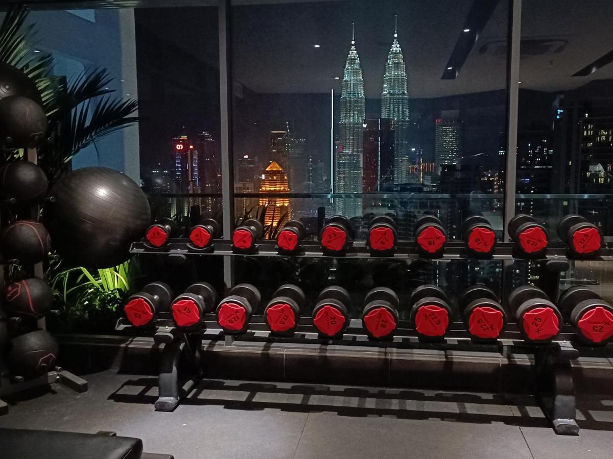 Pangsapuri Cl 18a Modern Balcony Klcc View Infinity Pool
